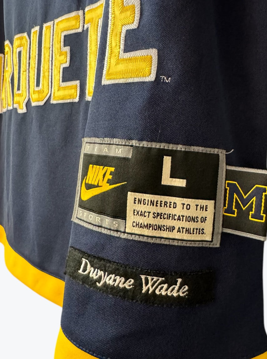 Camiseta Vintage Nike MARQUETTE - DWYANE WADE