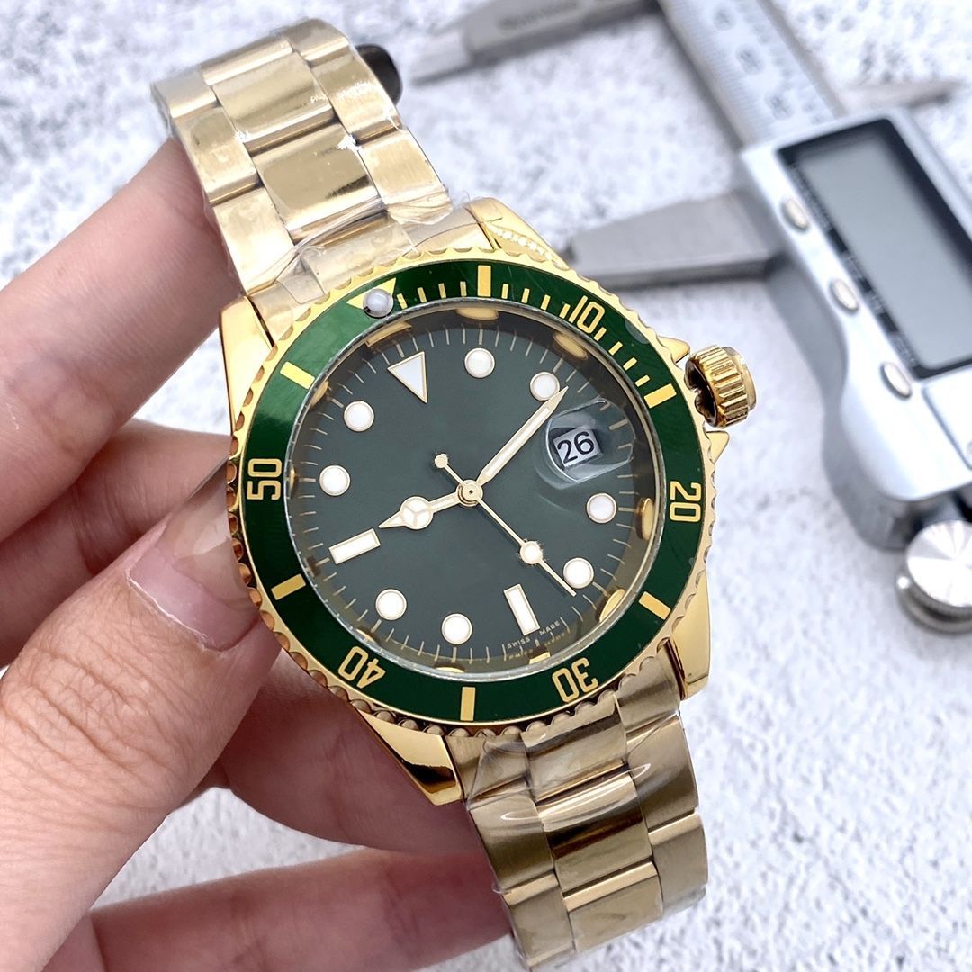 Reloj Clásico Estilo Rolex Verde y Dorado